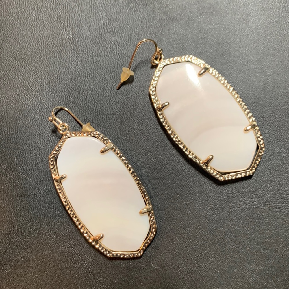 Kendra Scott Danielle Earrings